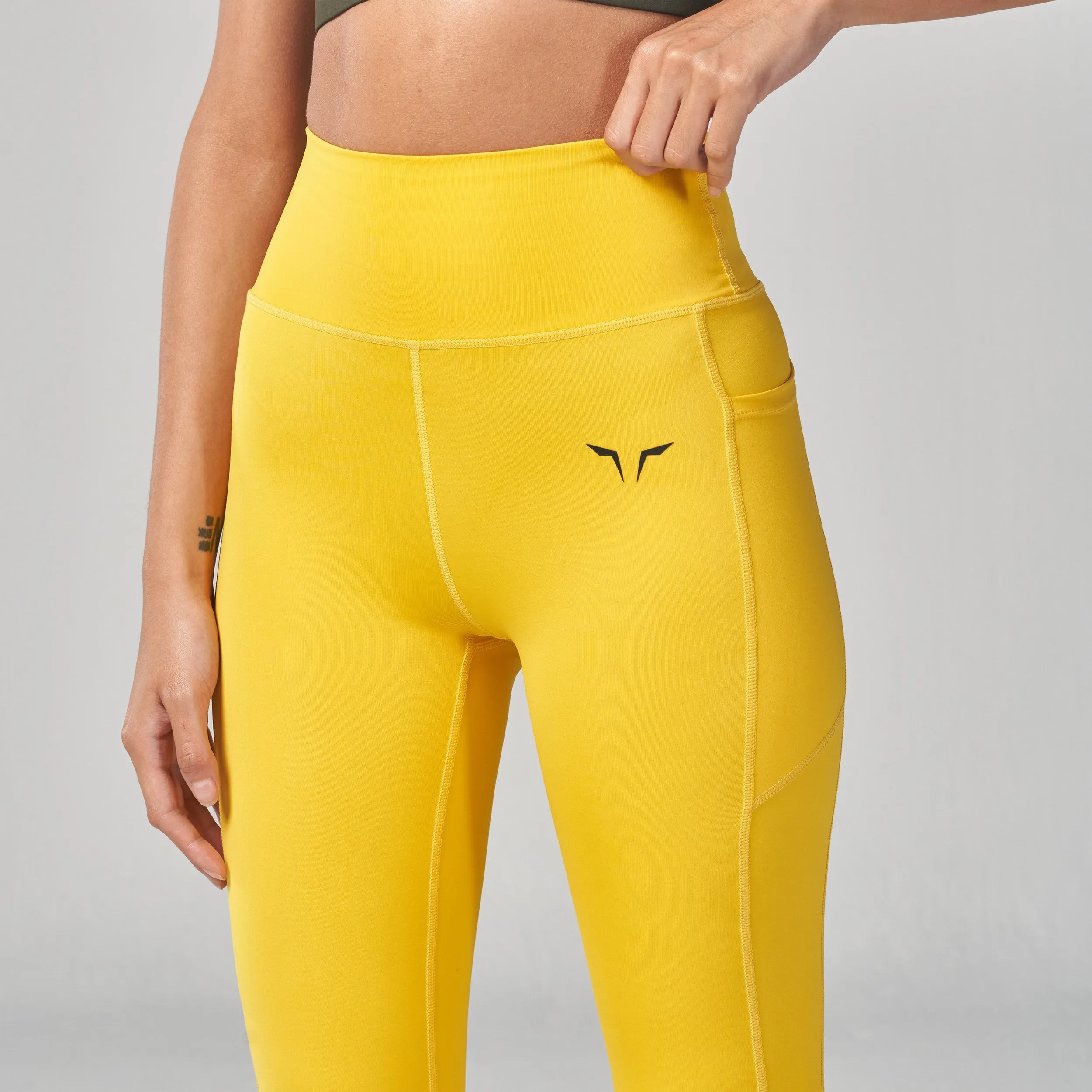 Essential Cropped Leggings 24" - Yellow